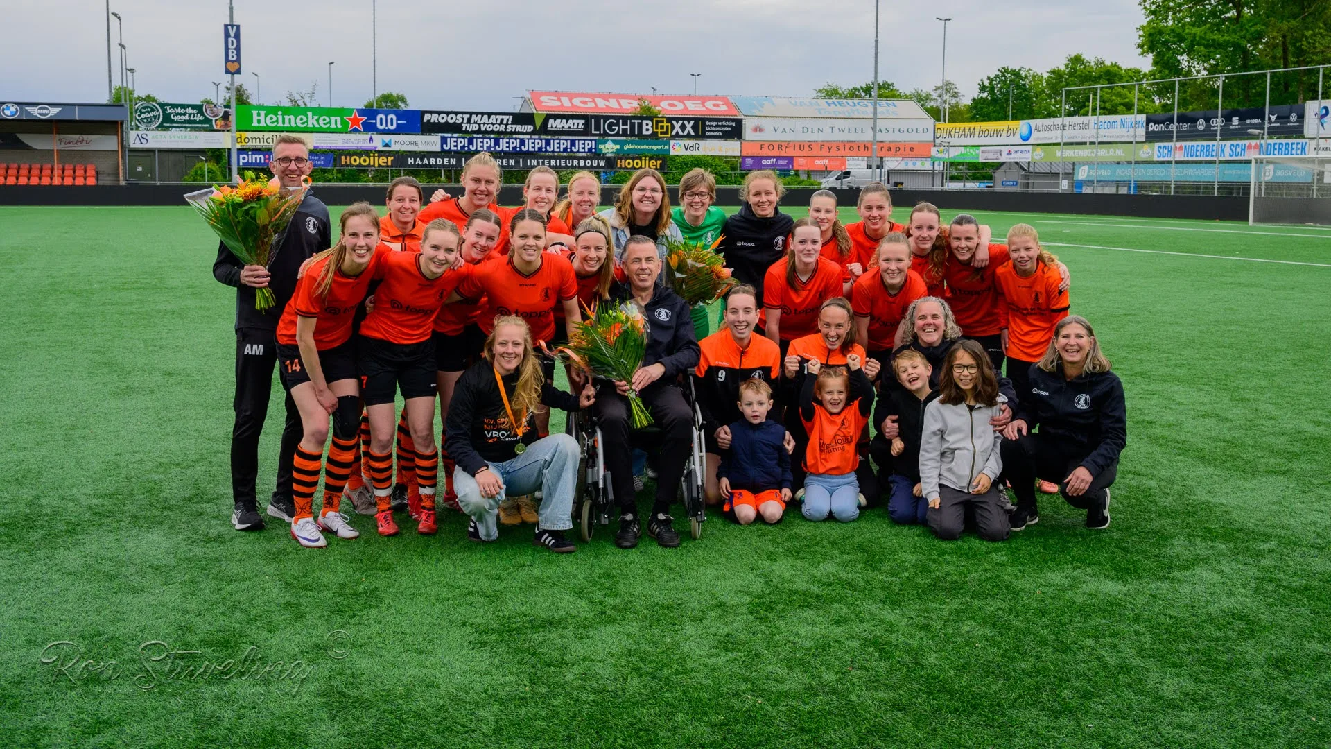 Sparta Nijkerk Kampioenschap en afscheid van vertrekkende Dames